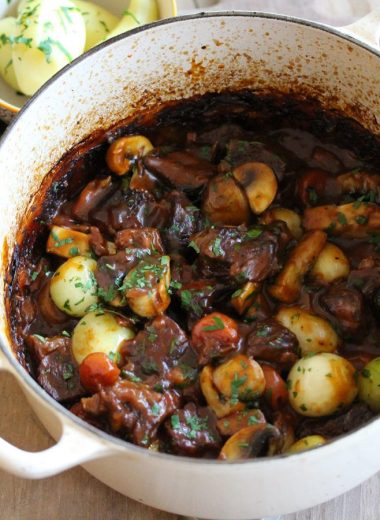 gryte med boeuf bourguignon