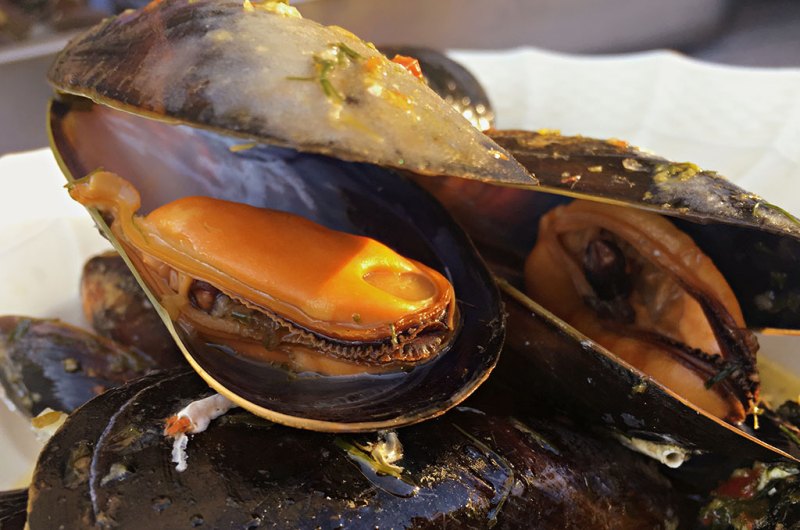 grillede blåskjell med urtesmør