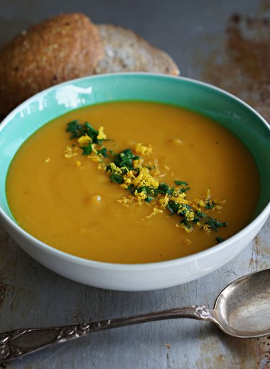 gulrotsuppe med appelsinskall