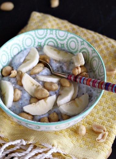 kjøleskapsgrøt med banan og peanøtter
