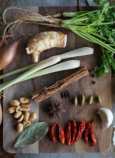 ingredienser til massaman curry paste
