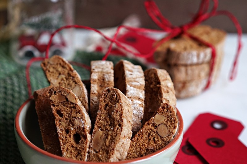pepperkakebiscotti