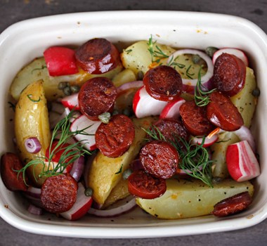 Bilde av form med lun potetsalat