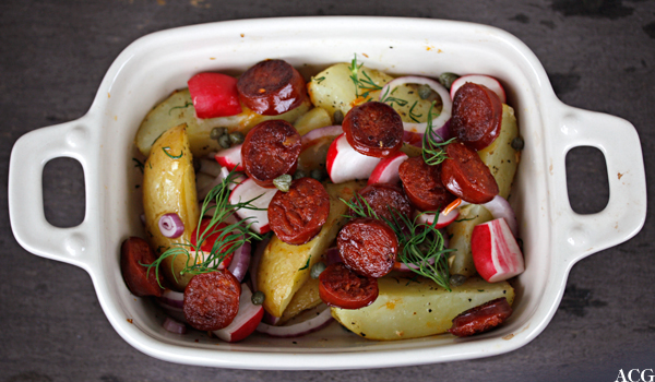 Bilde av form med lun potetsalat