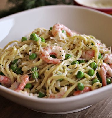 Spaghetti med reker og dillsaus