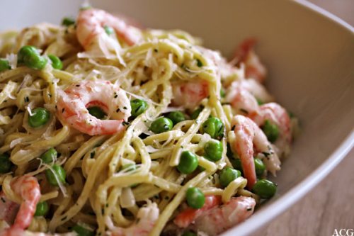 detalj av spaghetti med reker