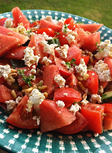 Sommersalat med vannmelon og ost